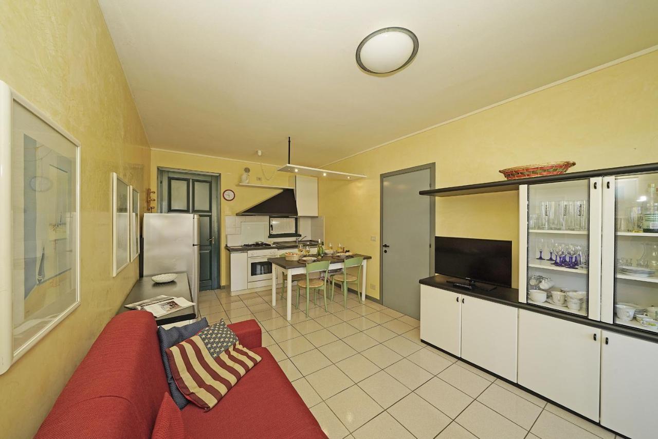 Il Porticciolo P1-12 By Wonderful Italy Apartment ซีร์มิโอเน ภายนอก รูปภาพ
