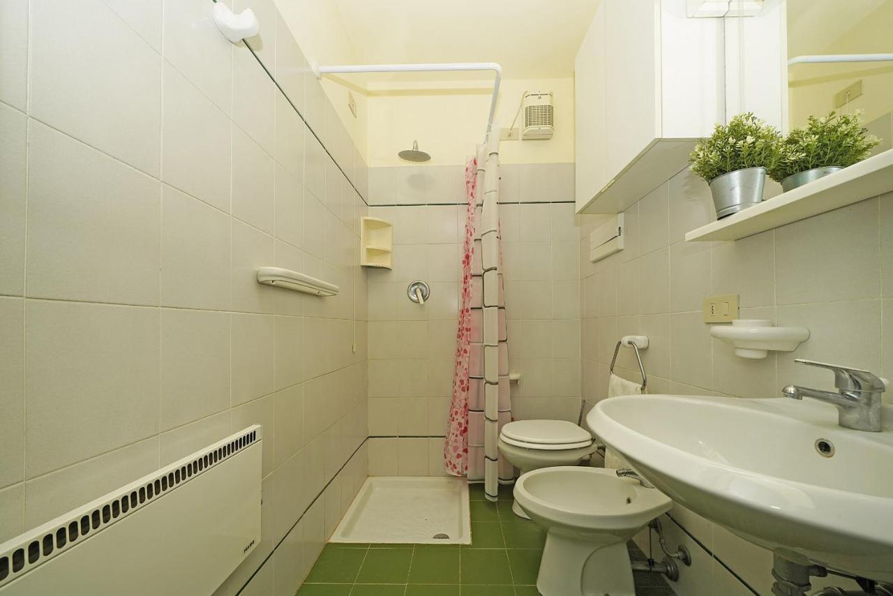 Il Porticciolo P1-12 By Wonderful Italy Apartment ซีร์มิโอเน ภายนอก รูปภาพ