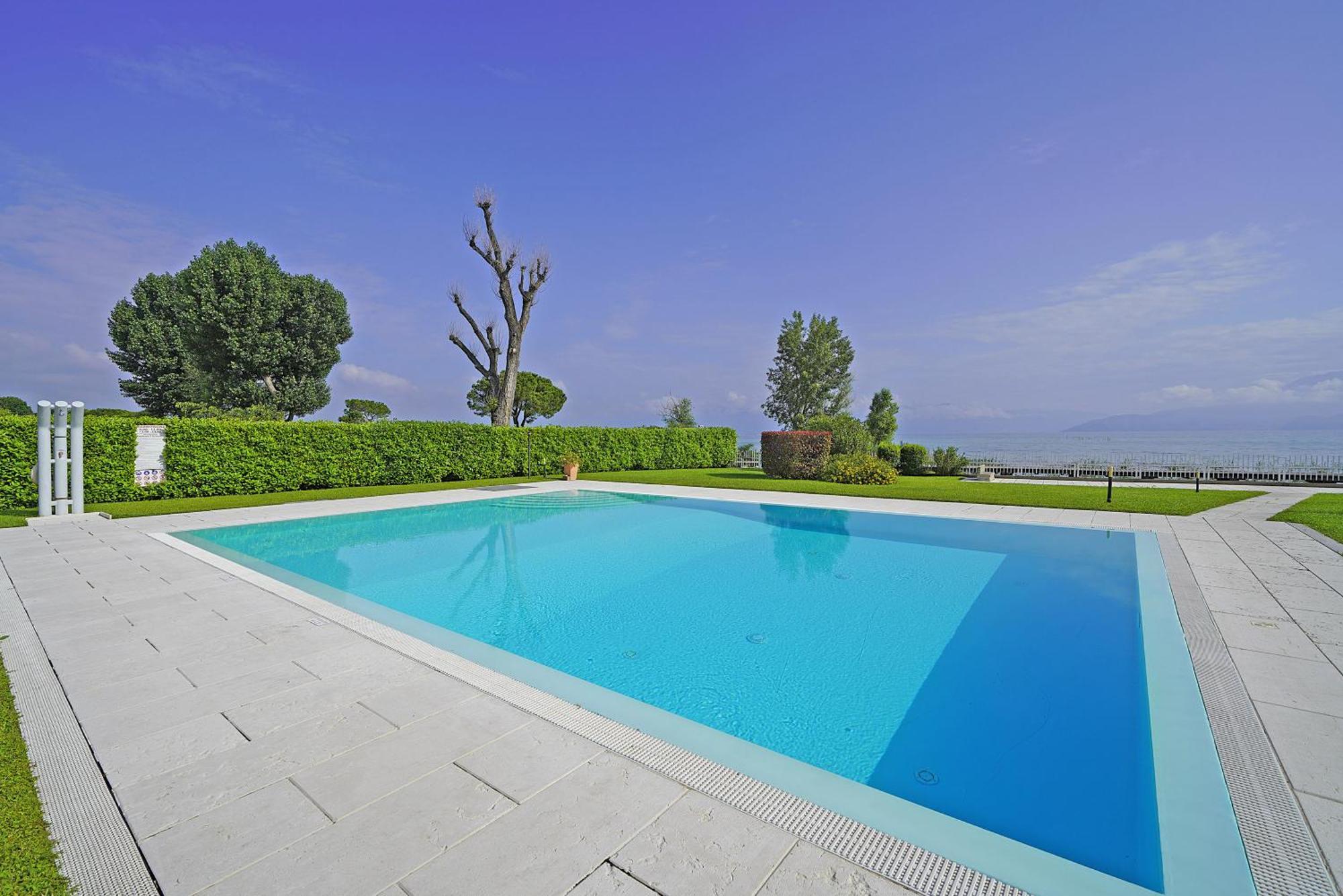 Il Porticciolo P1-12 By Wonderful Italy Apartment ซีร์มิโอเน ภายนอก รูปภาพ