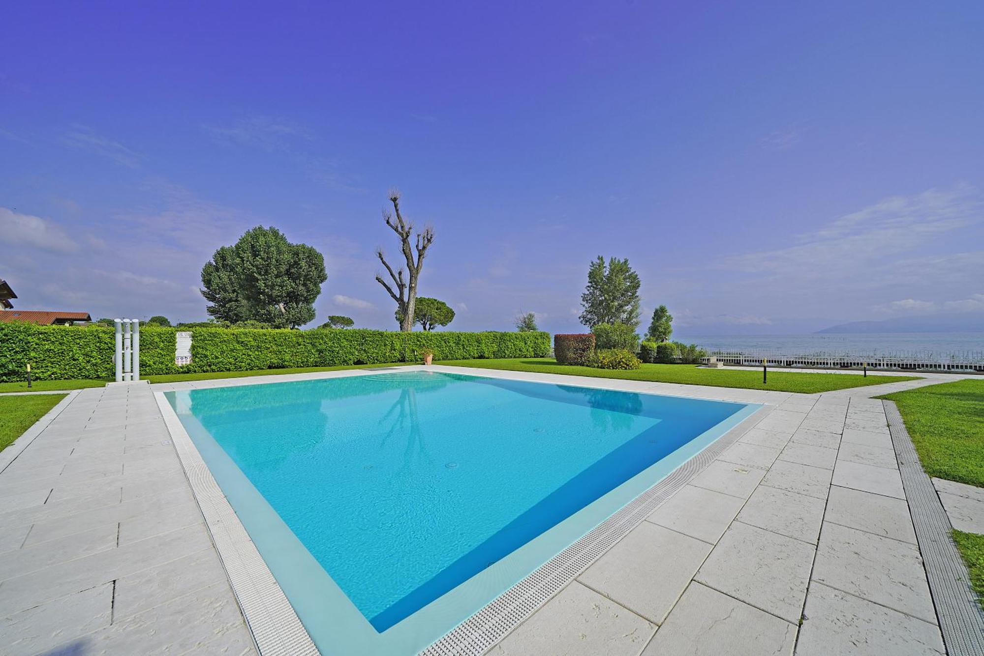 Il Porticciolo P1-12 By Wonderful Italy Apartment ซีร์มิโอเน ภายนอก รูปภาพ