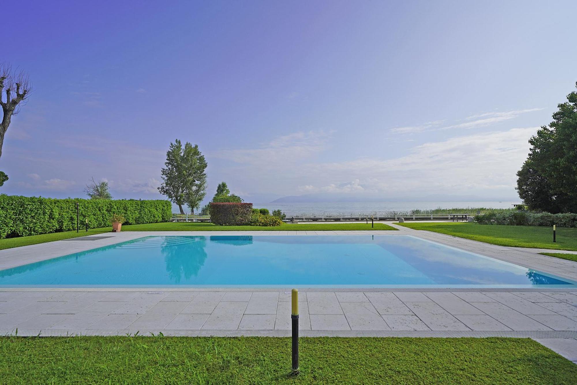 Il Porticciolo P1-12 By Wonderful Italy Apartment ซีร์มิโอเน ภายนอก รูปภาพ